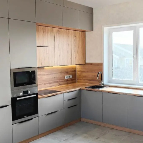 Как отрегулировать петли и направляющие на кухонных шкафах