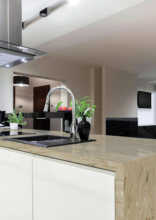 GRANDEX M 705 A Lake Coast