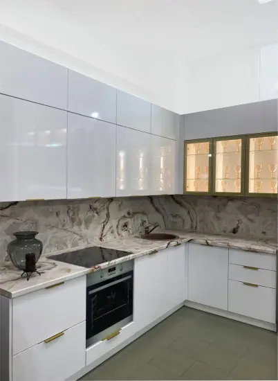 Молочный глянец 2820*1600 мм