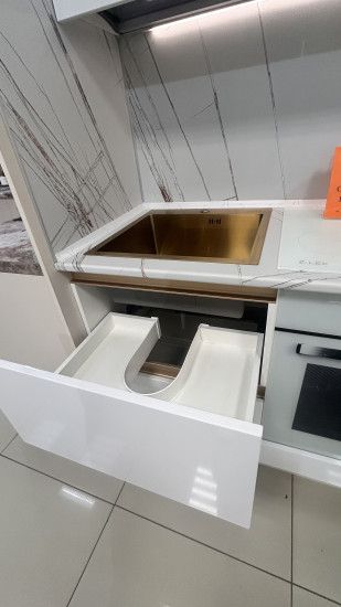 Молочный глянец 2130 мм