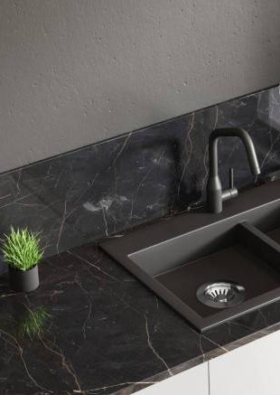 Мрамор Неро Глянец 696