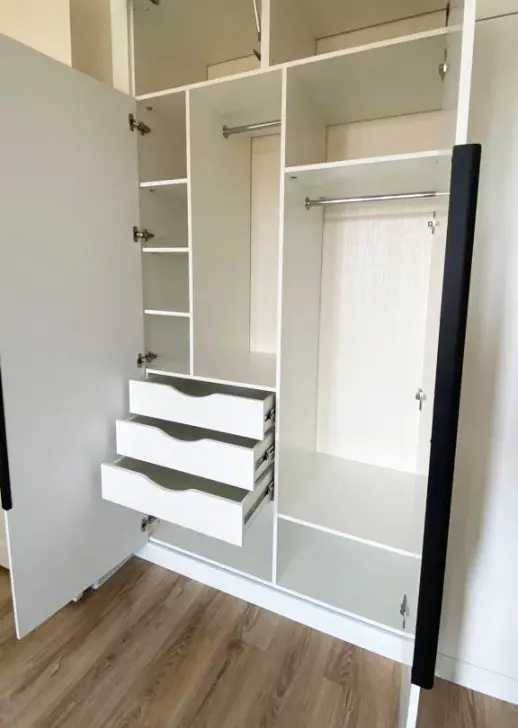 Встроенный шкаф