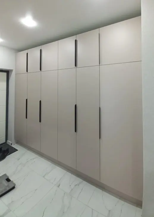 Шкаф в прихожую